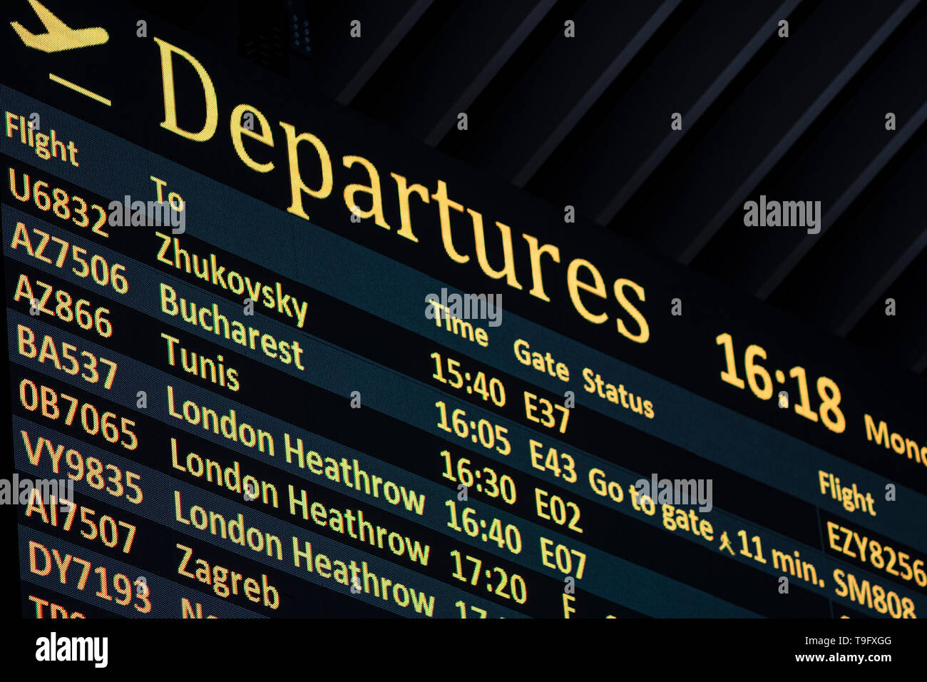 Departure gate list hires stock photography and images Alamy