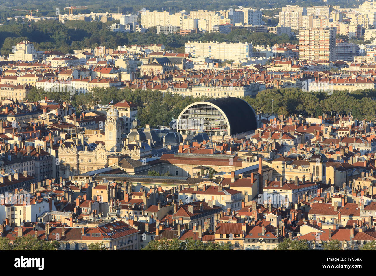 Vue panoramique depuis la colline de Notre-Dame de Fourvière. Lyon / Panoramic view from Viewpoint of Notre Dame de Fourviere hill. Stock Photo