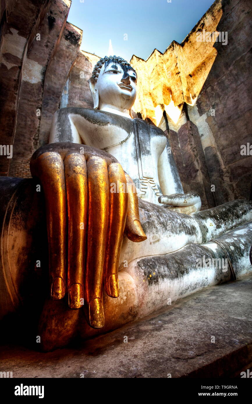 Phra Atachana Buddha, Wat Si Chum, Sukhothai, Thailand Stock Photo