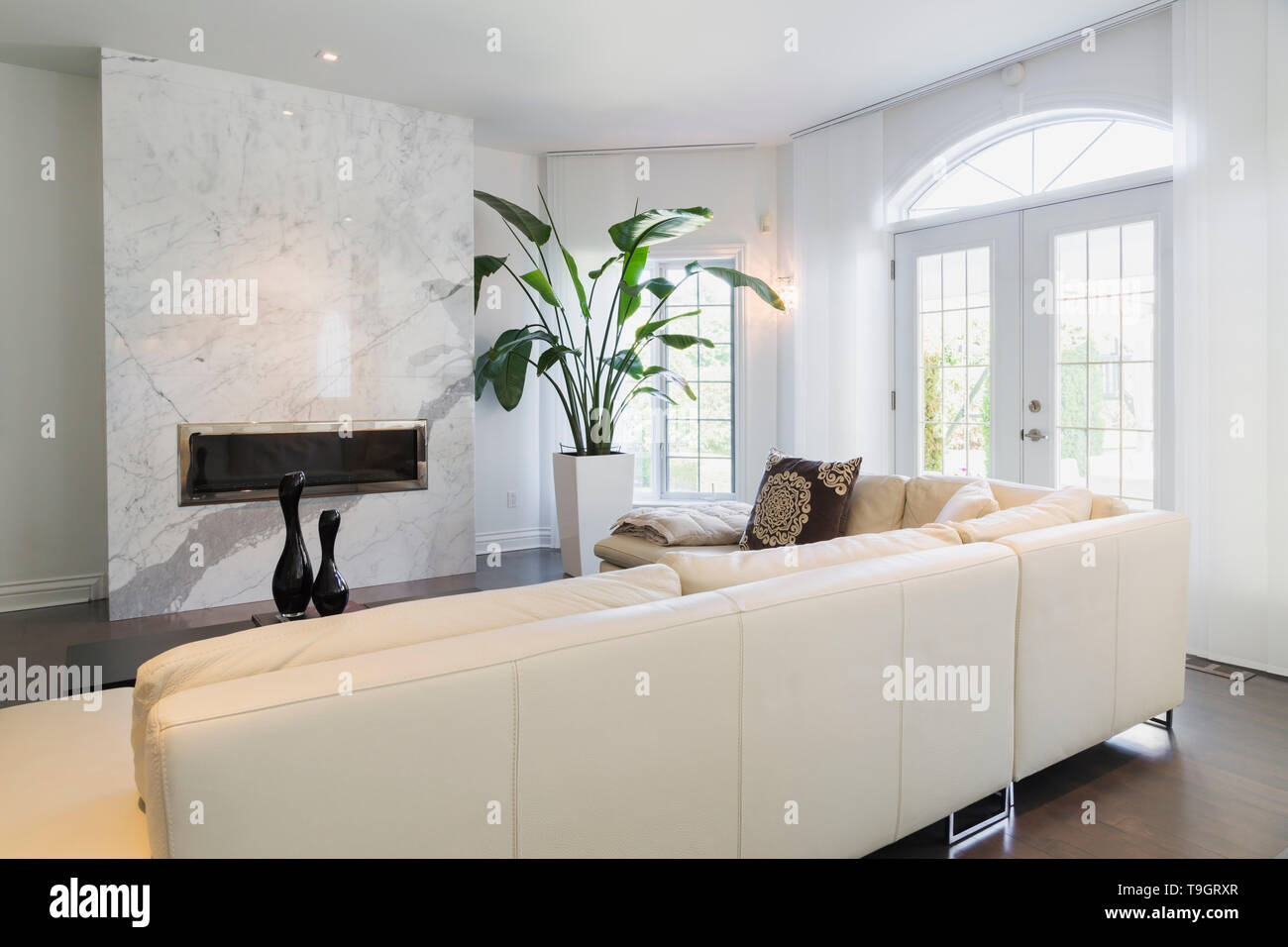 Mantle Piece Stock Photos Mantle Piece Stock Images Alamy
