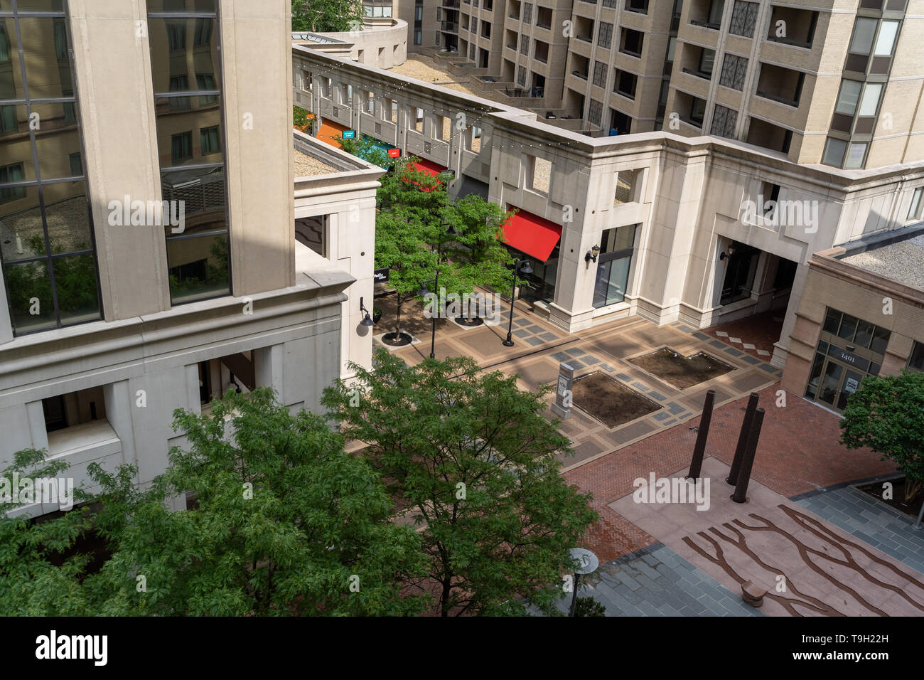 Arlington, Virginia - May 9, 2019: Aerial view of the Courthouse Plaza area in the urban Court House neighborhood in Northern Virginia Stock Photo