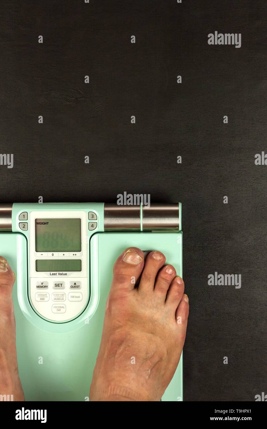 Bathroom scales digital hi-res stock photography and images - Alamy