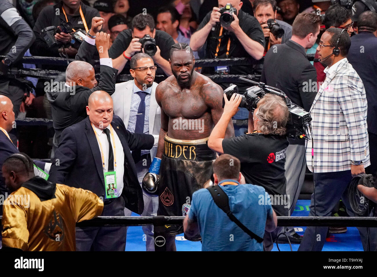 Brooklyn, New York, USA. 18th May, 2019. DEONTAY WILDER (black and gold ...