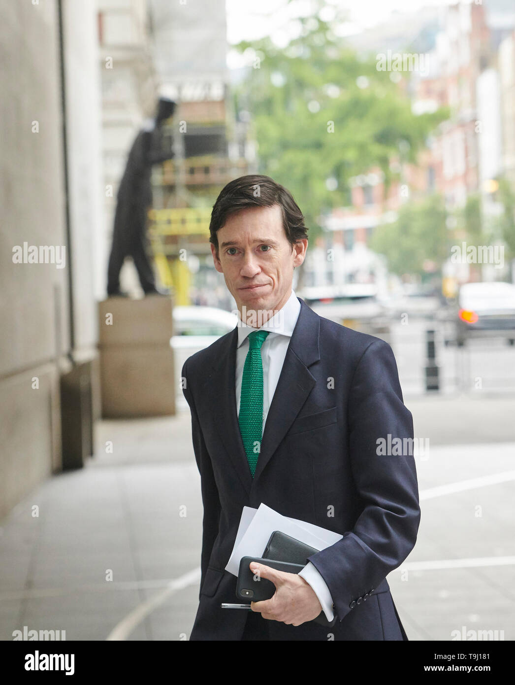 London, UK. 19th May 2019.  Rory Stewart Secretary of State for International Development,   arrives at the BBC,  Broadcasting House, ahead of his appearance on the Andrew Marr Show. Credit: Thomas Bowles/Alamy Live News Stock Photo