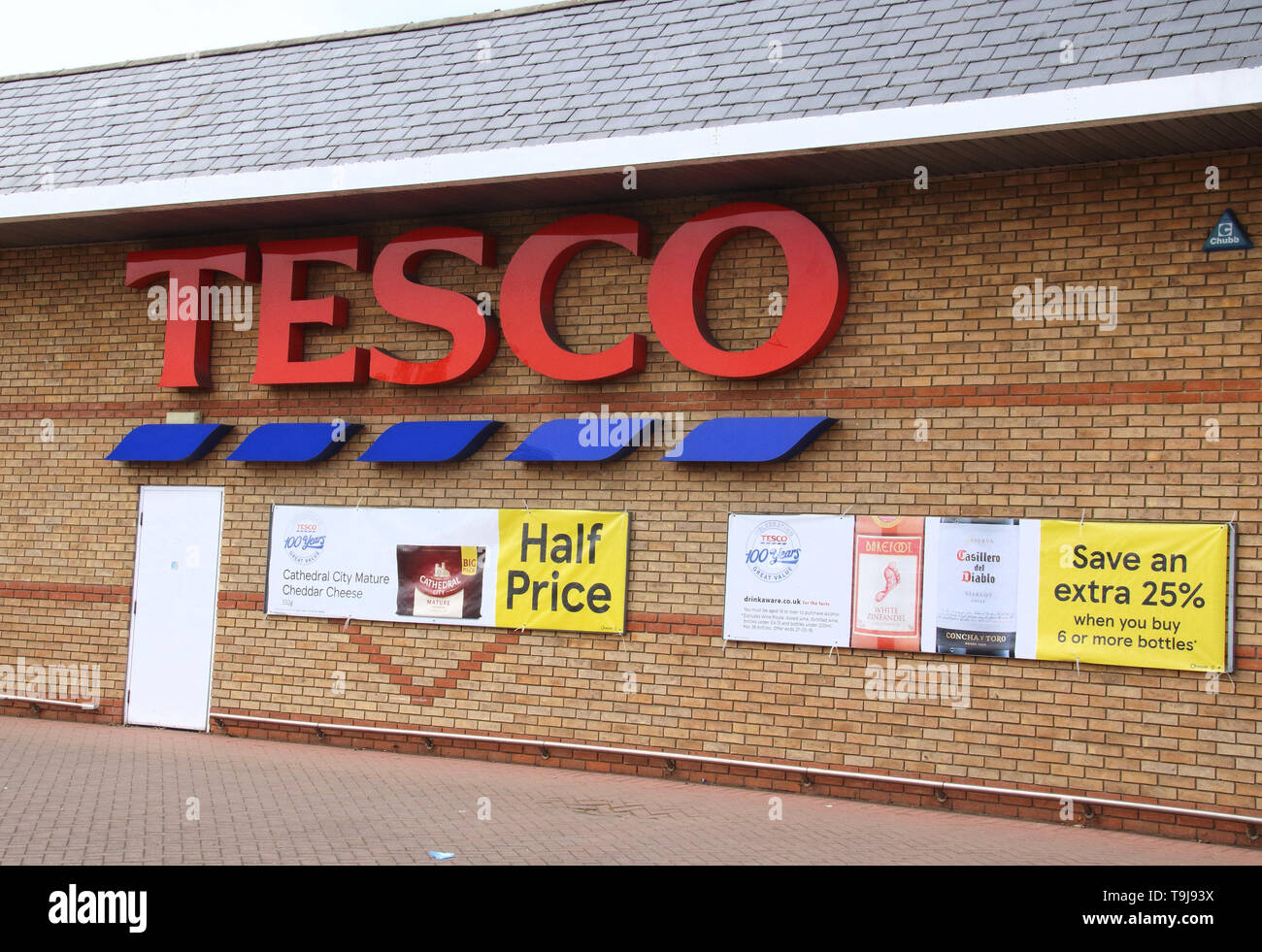 United Kingdom. 19th May, 2019. A Tesco store sign seen at the store, One of the Top Ten Supermarket chains/brands in the United Kingdom. Credit: Keith Mayhew/SOPA Images/ZUMA Wire/Alamy Live News Stock Photo