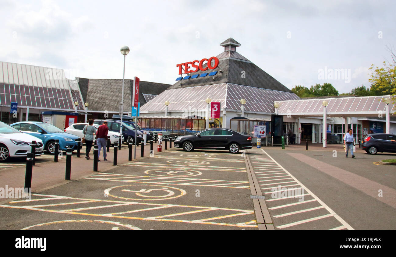 United Kingdom. 19th May, 2019. Parking lot of a Tesco store, One of the Top Ten Supermarket chains/brands in the United Kingdom. Credit: Keith Mayhew/SOPA Images/ZUMA Wire/Alamy Live News Stock Photo
