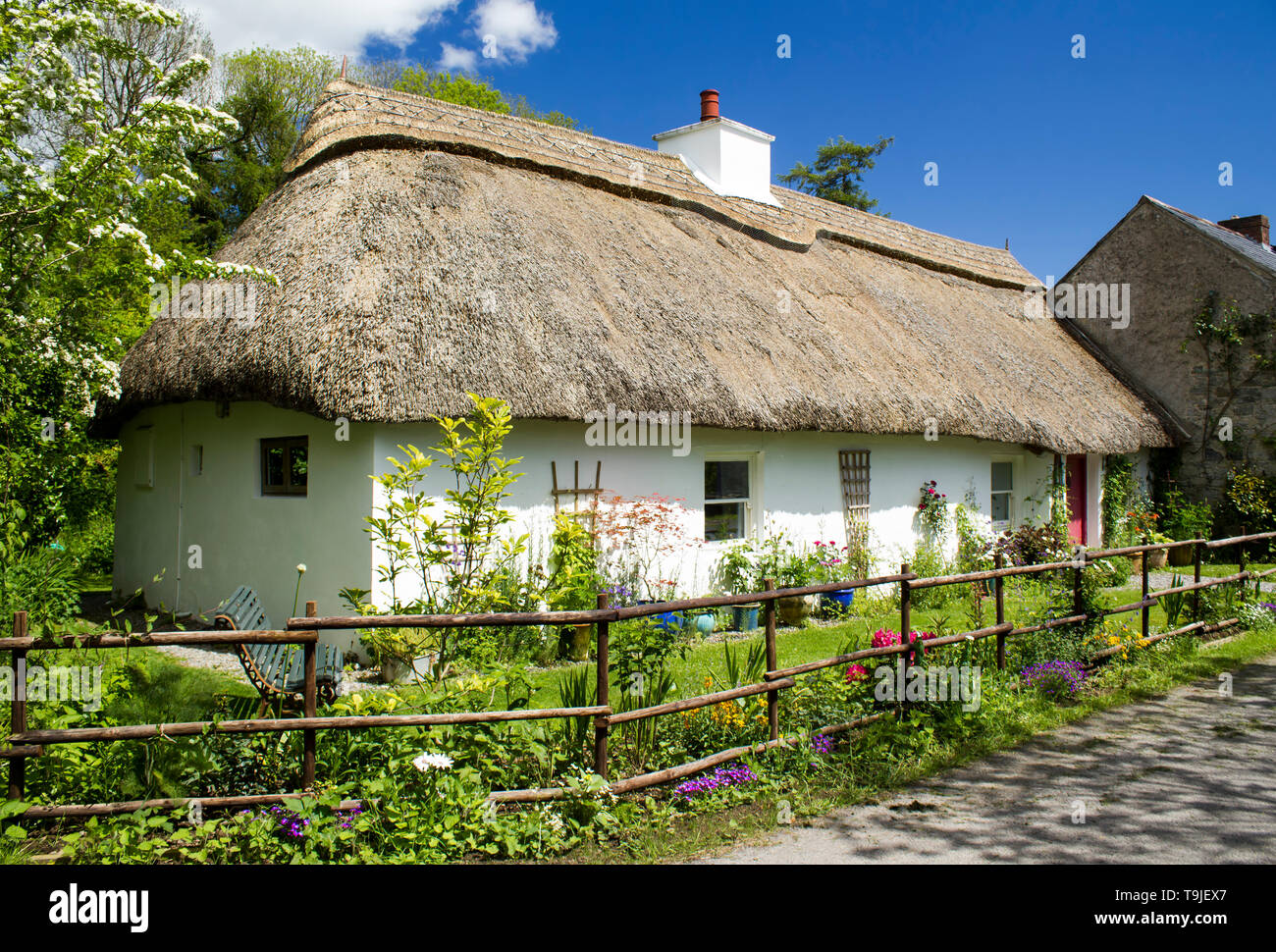 This beautiful thatched house is located in the village of Inistioge in County Kilkenny,Ireland