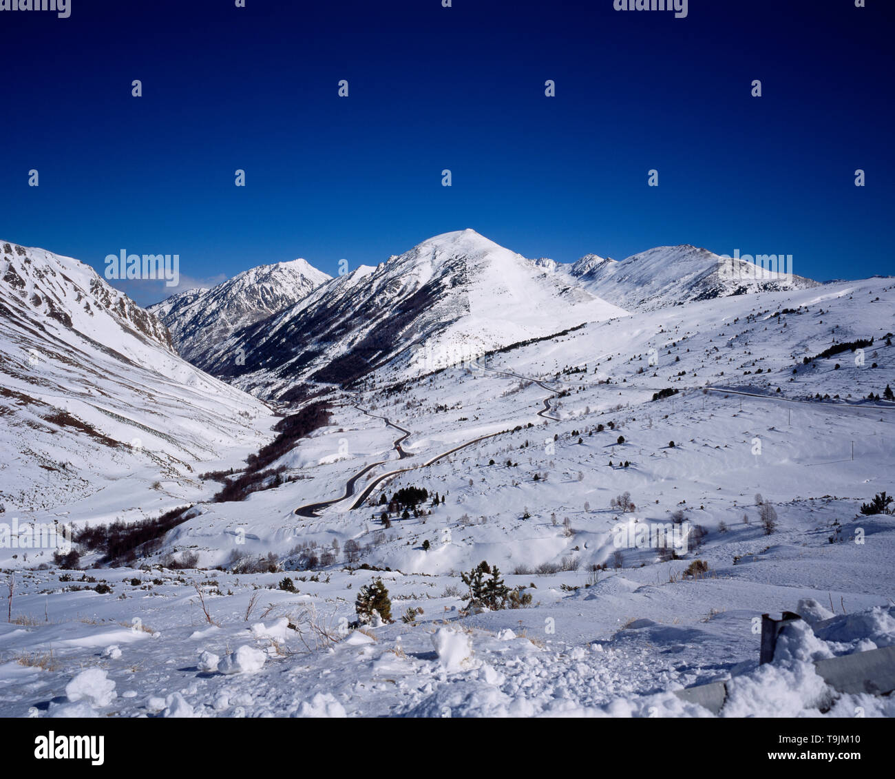 2695m Hi Res Stock Photography And Images Alamy
