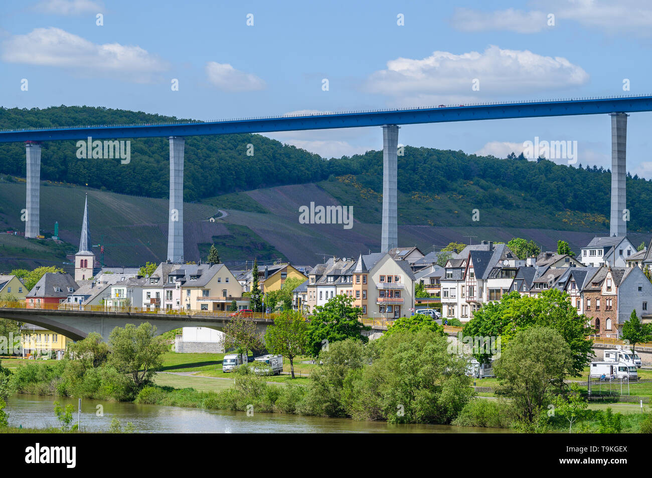 Hochmosel Bridge seen from Zeltingen-Rachtig, Mosel Valley, Germany Stock Photo