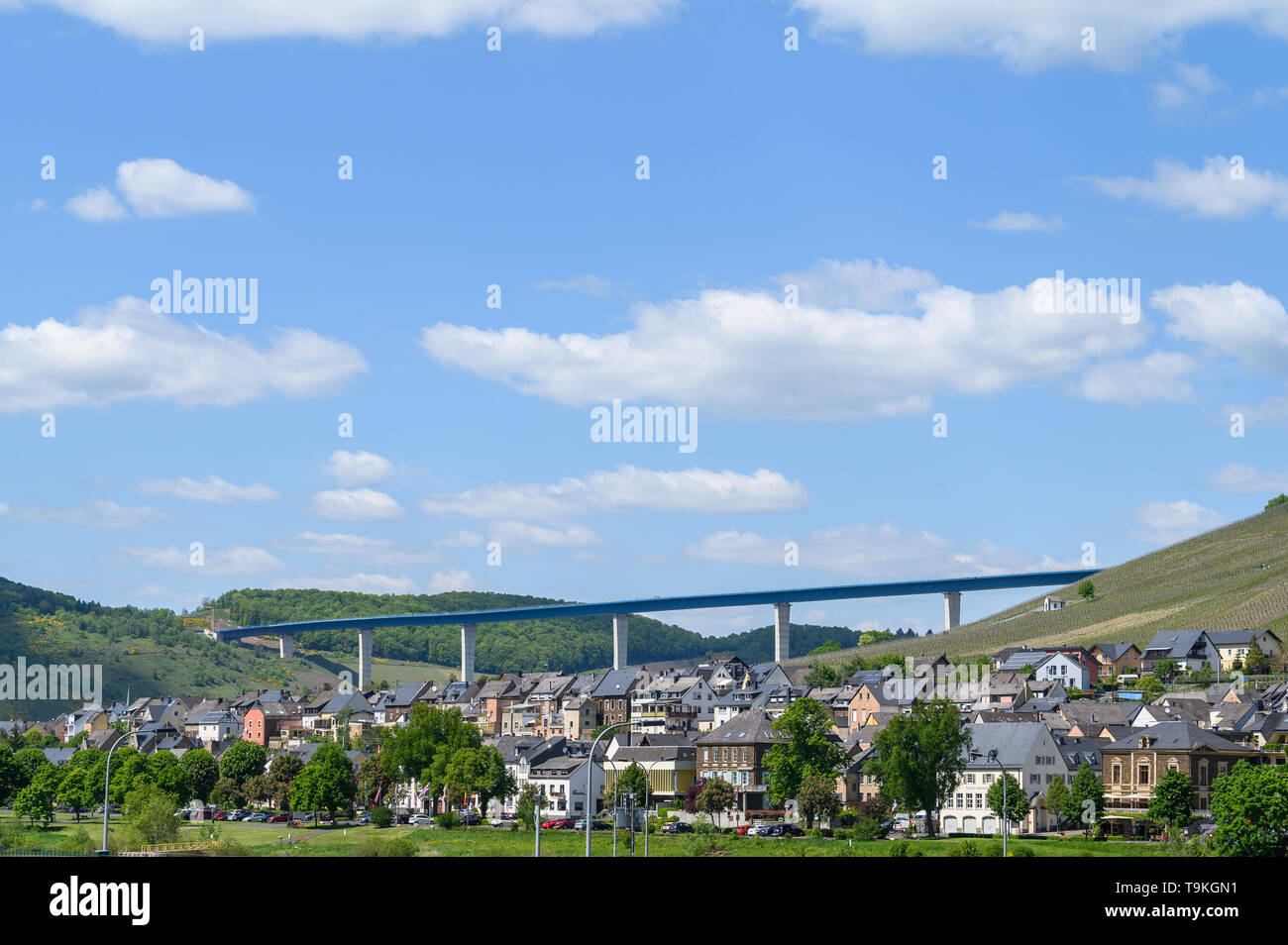 Hochmosel Bridge seen from Zeltingen-Rachtig, Mosel Valley, Germany Stock Photo