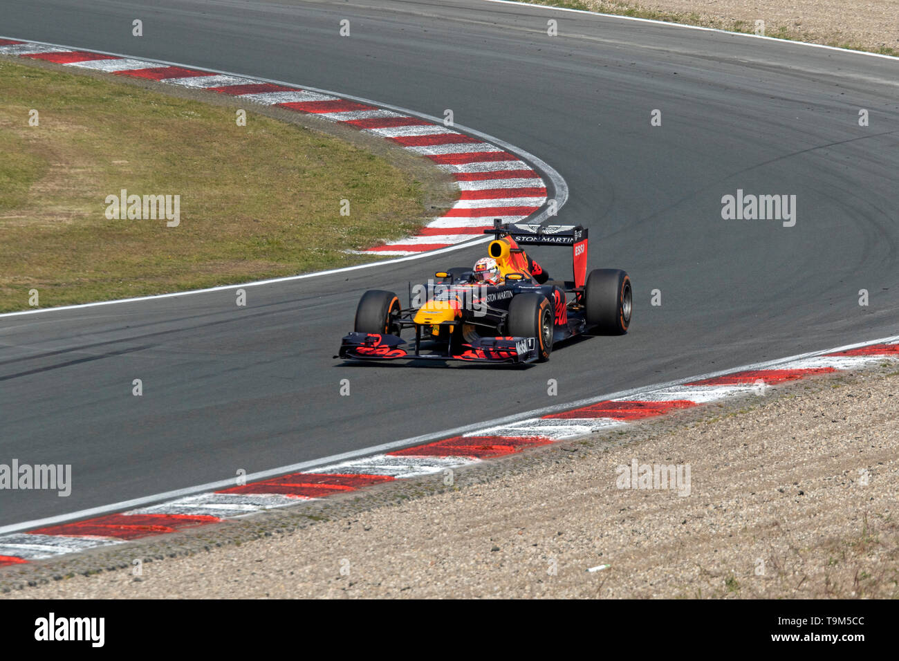 ما وراء البحار حبر أغلبية عقدة إيويل بروتين rennstart formel 1 abu dhabi  amazon - lkjdraws.com