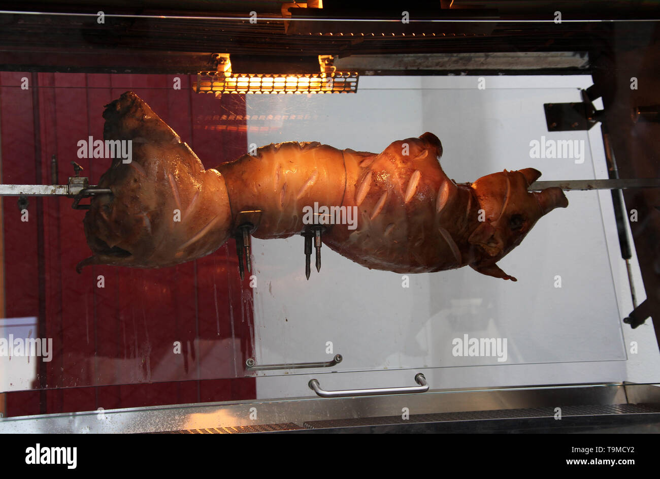 Rus otasi porno videoda qizini sikadi