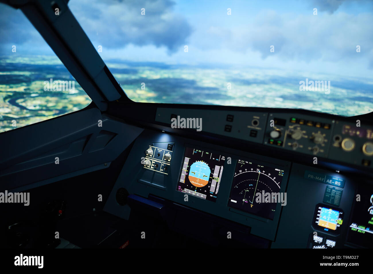 Flight deck pilot hires stock photography and images Alamy