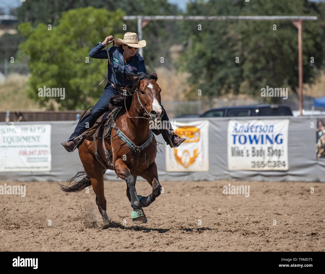 Rodeo action at the Cottonwood Rodeo in Cottonwood, California Stock ...