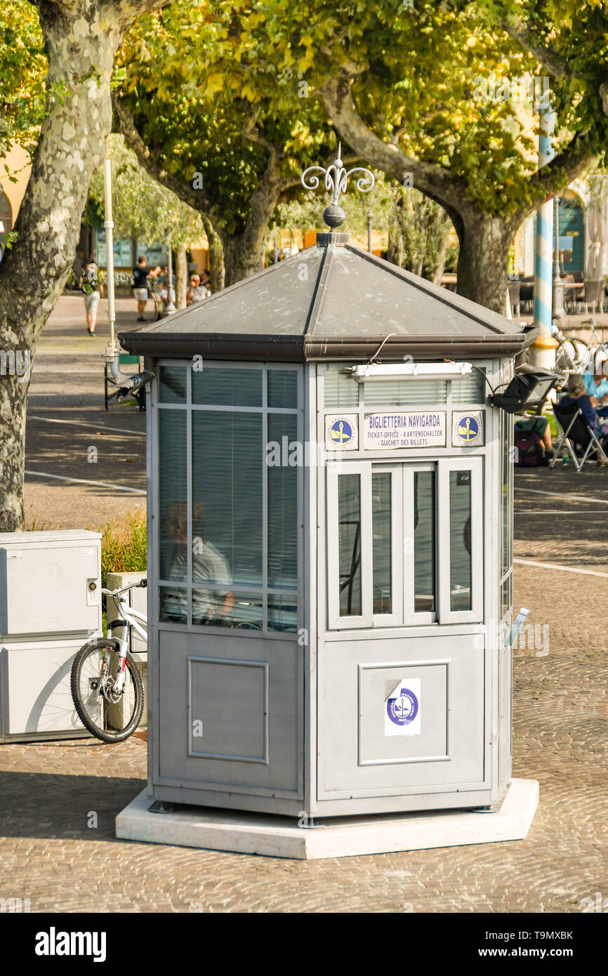 Small booth hi-res stock photography and images - Alamy