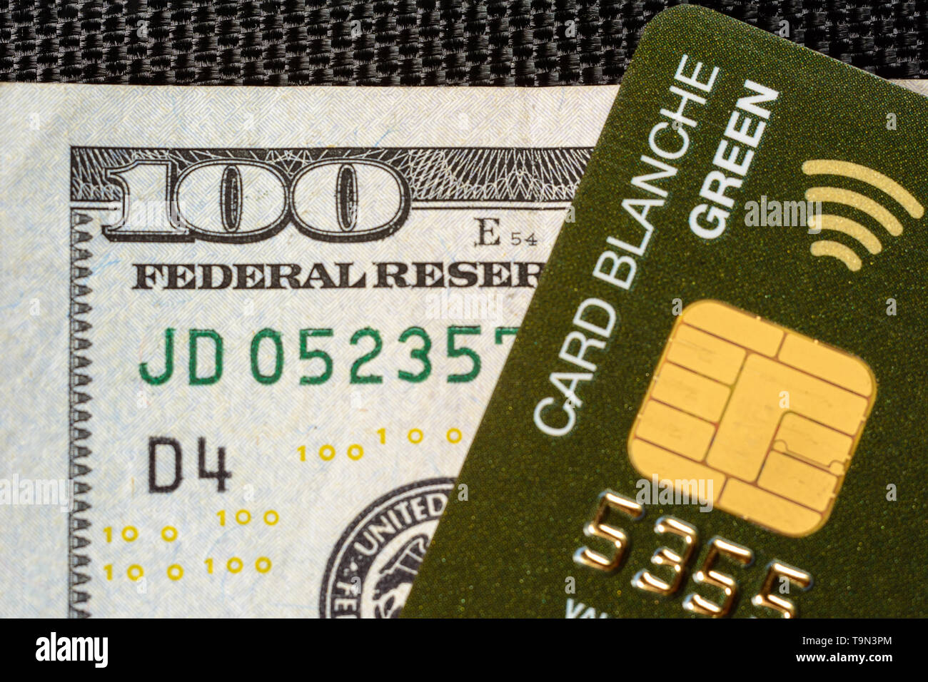 Blank black credit card gold hi-res stock photography and images - Alamy