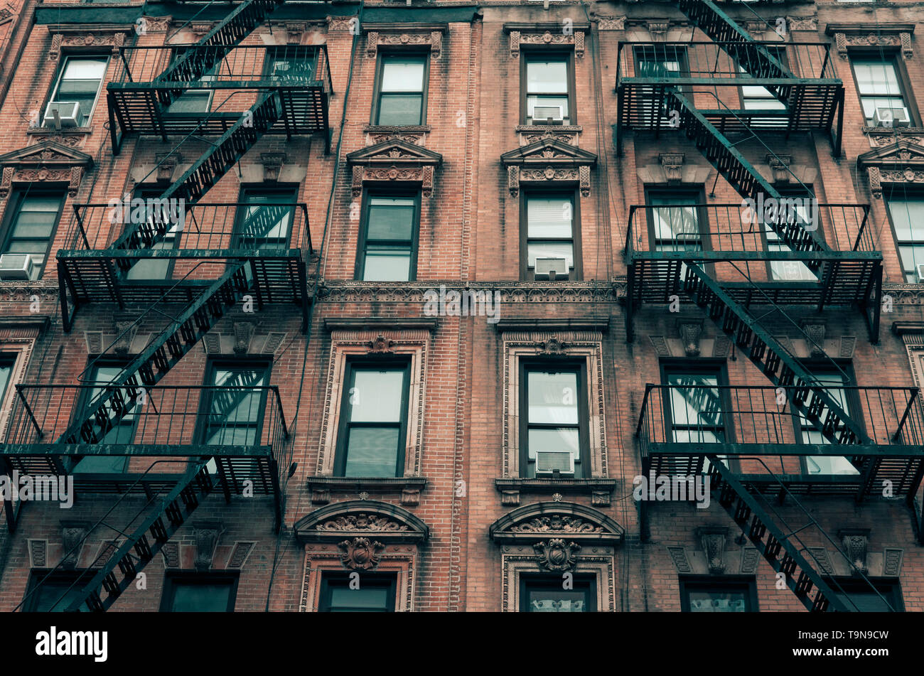 Fire escape new york hires stock photography and images Alamy