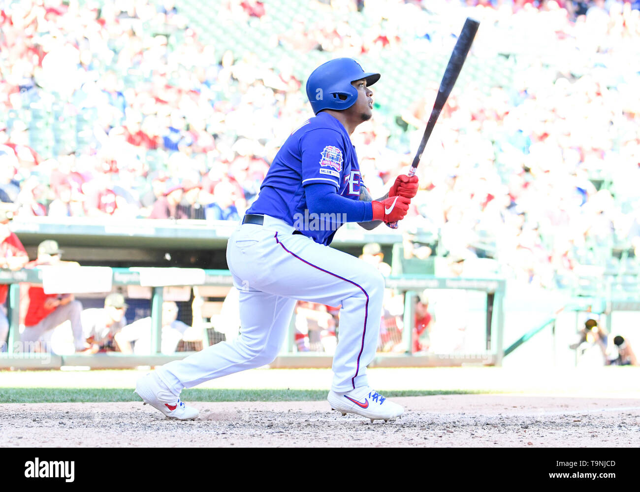 arlington-texas-usa-19th-may-2019-may-19-2019-texas-rangers-pinch-hitter-willie-calhoun-5-hits-an-rbi-base-hit-in-the-bottom-of-the-tenth-inning-to-bring-in-the