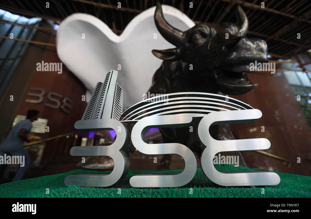 Golden bull on stock market data. Bull market on financial stock exchange  market. 3d illustration Stock Photo - Alamy