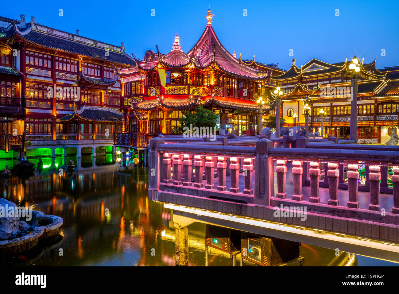 night view of yu yuan garden in shanghai, china Stock Photo