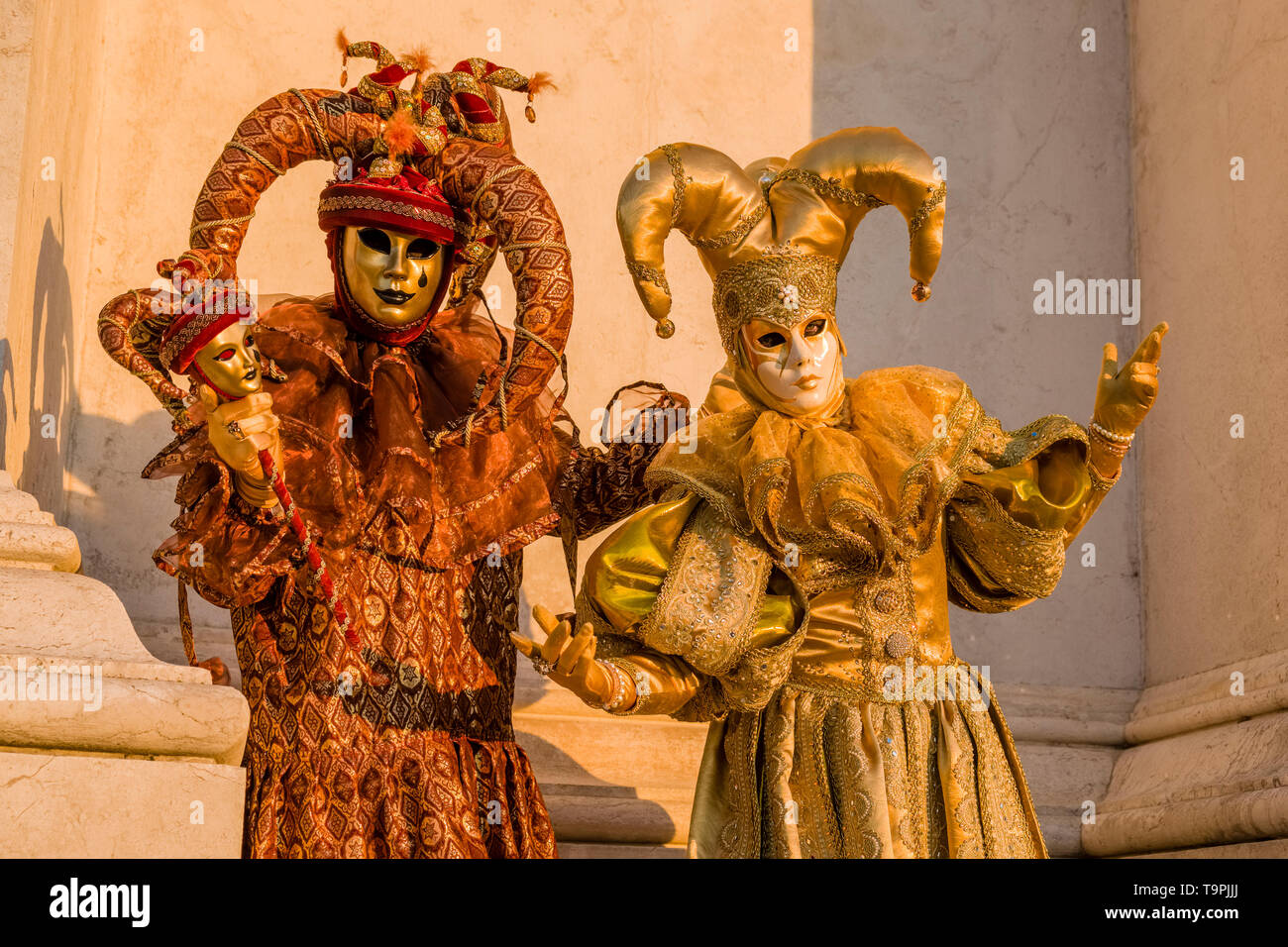 Harlequin costumes hi-res stock photography and images - Alamy