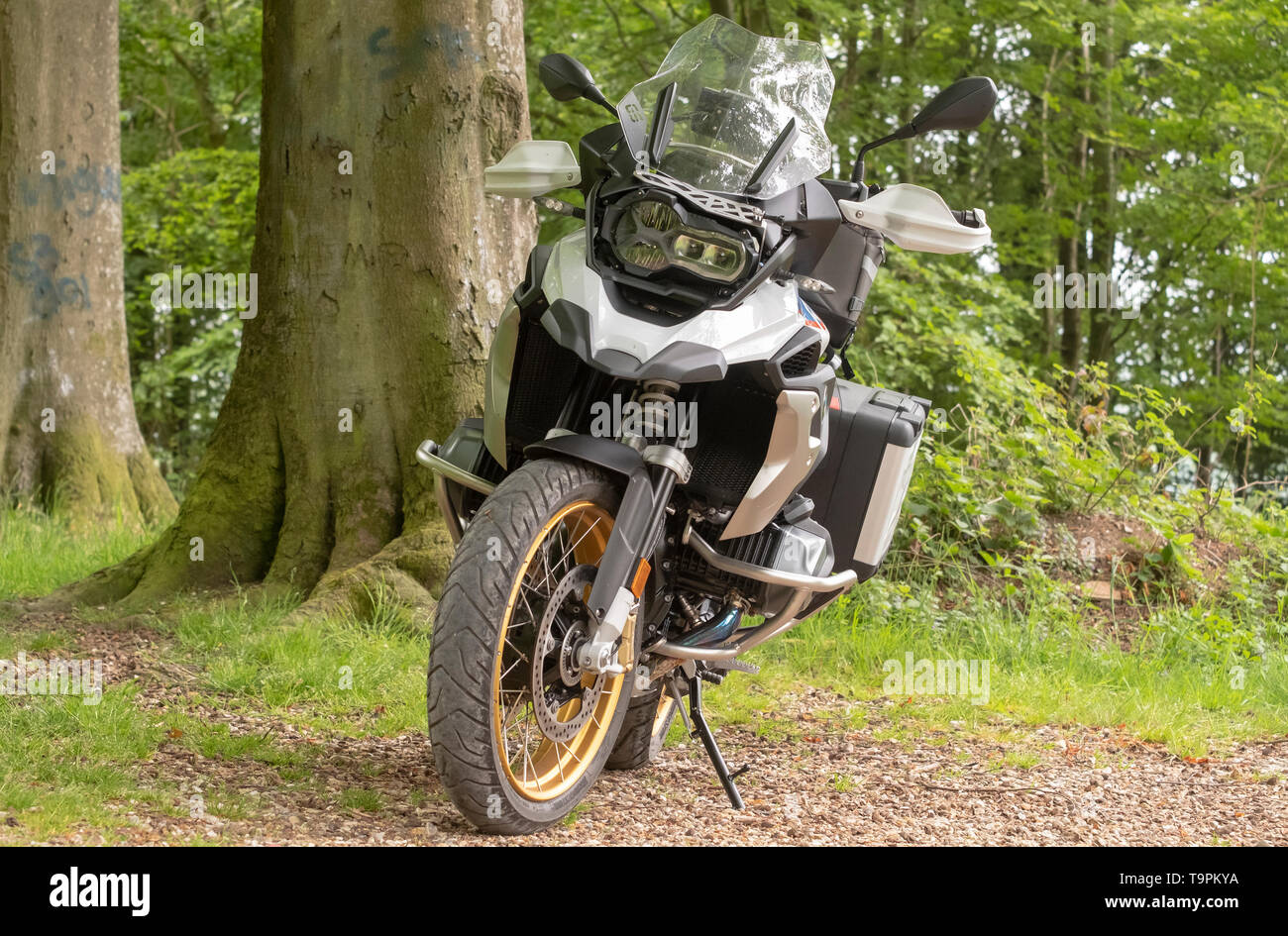 bmw adventure touring bike