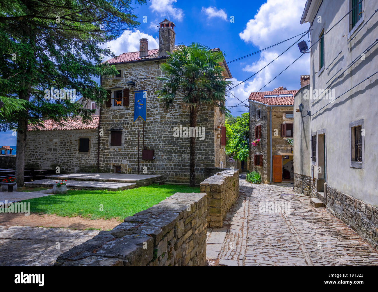 Artist's place and mountain village of Groznjan, Istrien, Croatia, Europe, Künstlerort und Bergdorf Groznjan, Kroatien, Europa Stock Photo