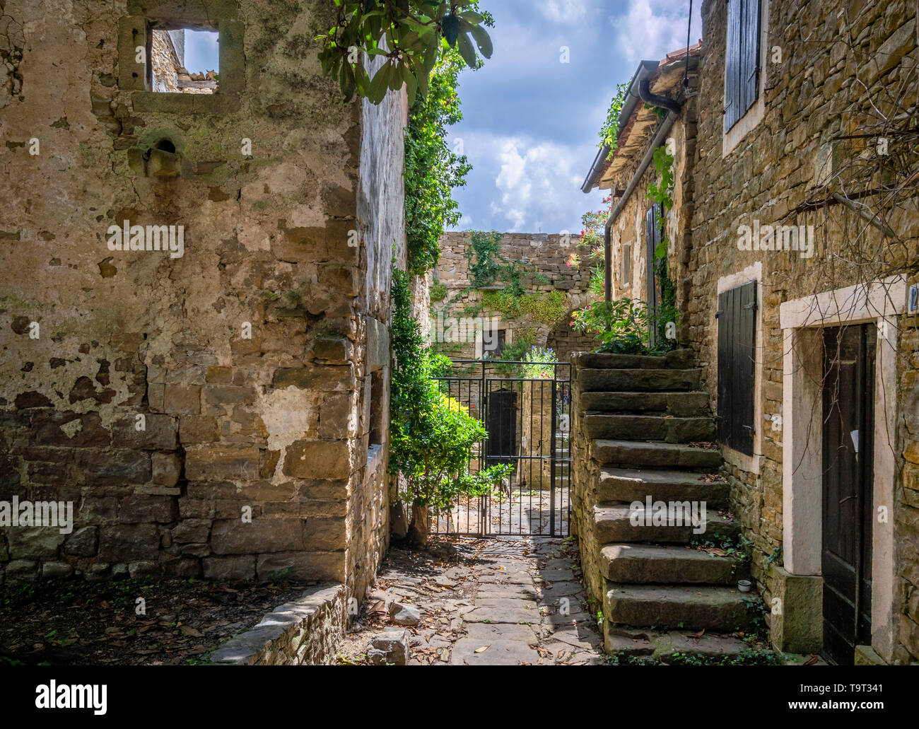 Artist's place and mountain village of Groznjan, Istrien, Croatia, Europe, Künstlerort und Bergdorf Groznjan, Kroatien, Europa Stock Photo