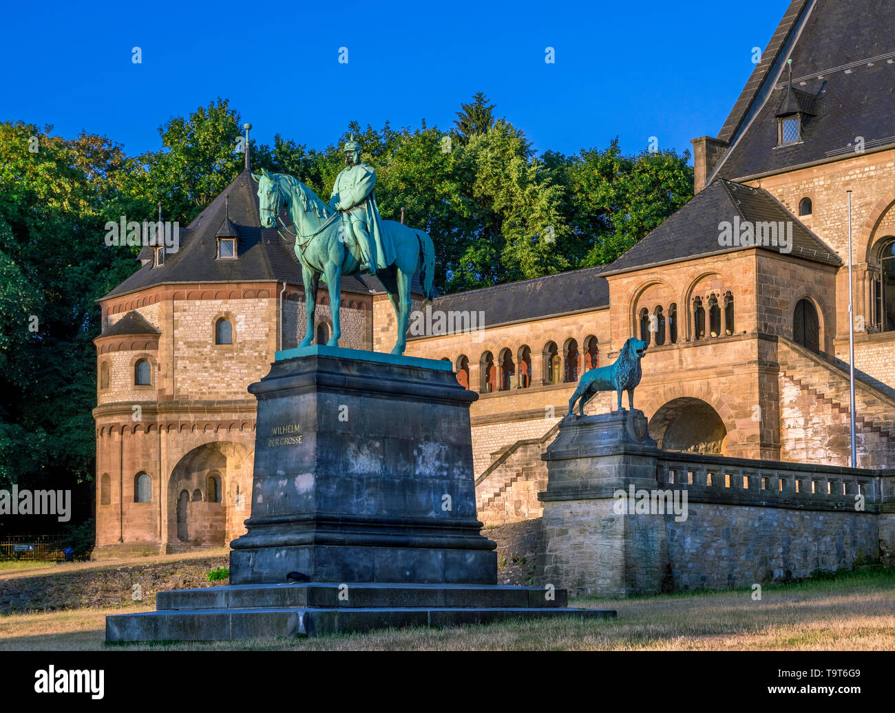 Equestrian statue of emperor Wilhelm the tallness, Kaiserpfalz, UNESCO world cultural heritage, Goslar, resin, Lower Saxony, Germany, Europe, Reiterst Stock Photo