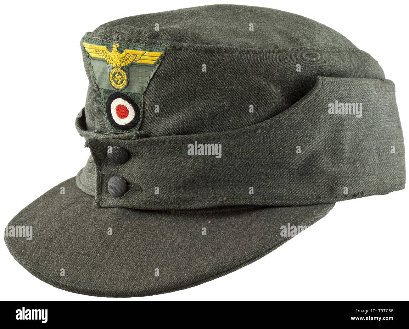 A field cap M 43 for coastal artillery personnel depot piece made from looted Italian cloth Grey painted zinc buttons, BeVo woven insignia, khaki-coloured inner liner with RB- and size stamp '56'. In mint condition. historic, historical, navy, naval forces, military, militaria, branch of service, branches of service, armed forces, armed service, object, objects, stills, clipping, clippings, cut out, cut-out, cut-outs, 20th century, Editorial-Use-Only Stock Photo