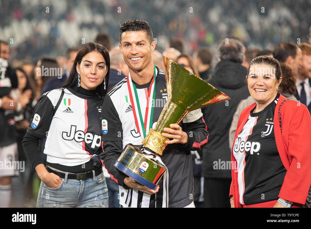 Cristiano Ronaldo, Georgina Rodriguez and Maria Dolores dos Santos Aveiro  celebrates the championship victory during the Serie A, football match.  Juve Stock Photo - Alamy