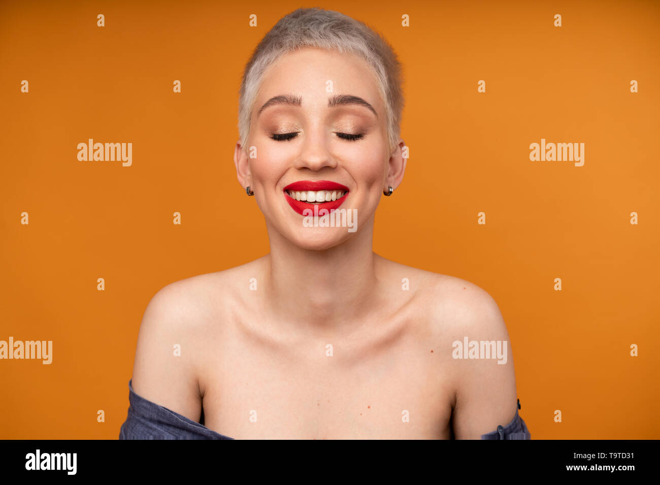 Short Hairstyle Stock Photos Short Hairstyle Stock Images Alamy