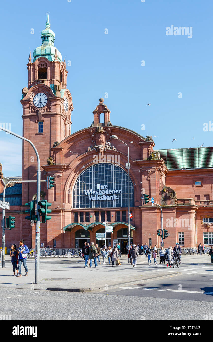 Hauptbahnhof, Wiesbaden, Germany Stock Photo Alamy