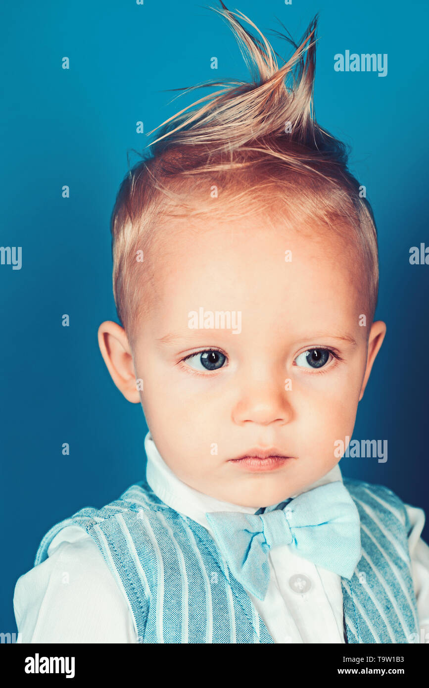 Toddler boy haircut hi-res stock photography and images - Alamy