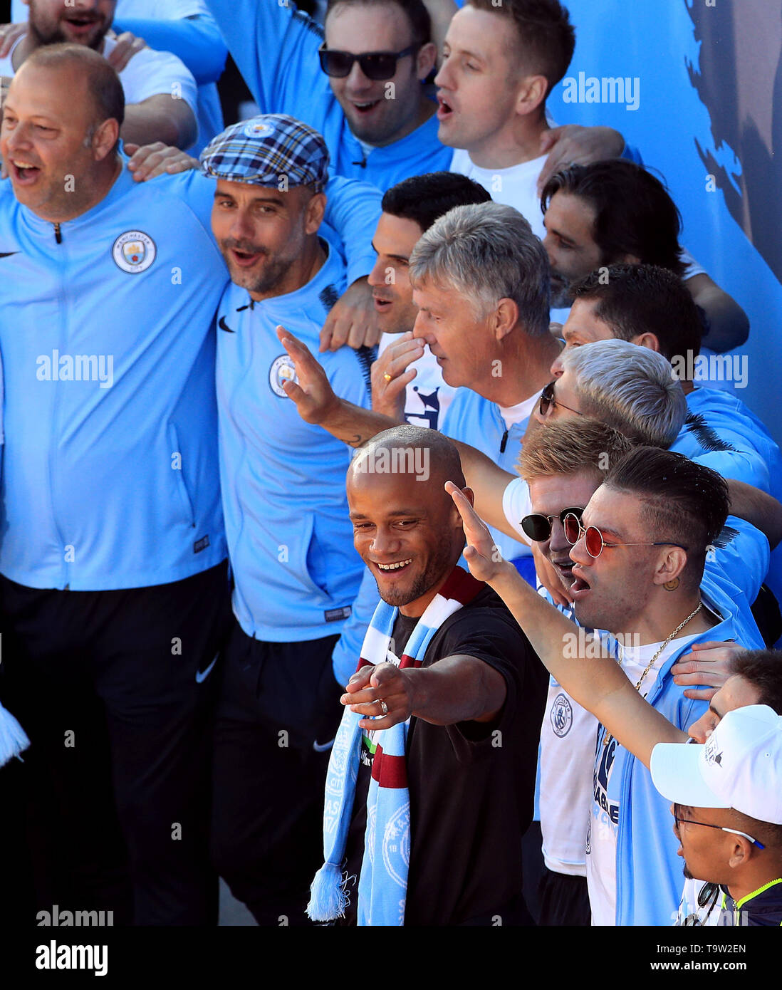 man city flat cap