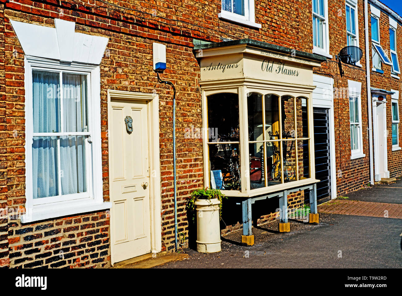 Old Flames Antique Shop, Easingwold, North Yorkshire, England Stock Photo