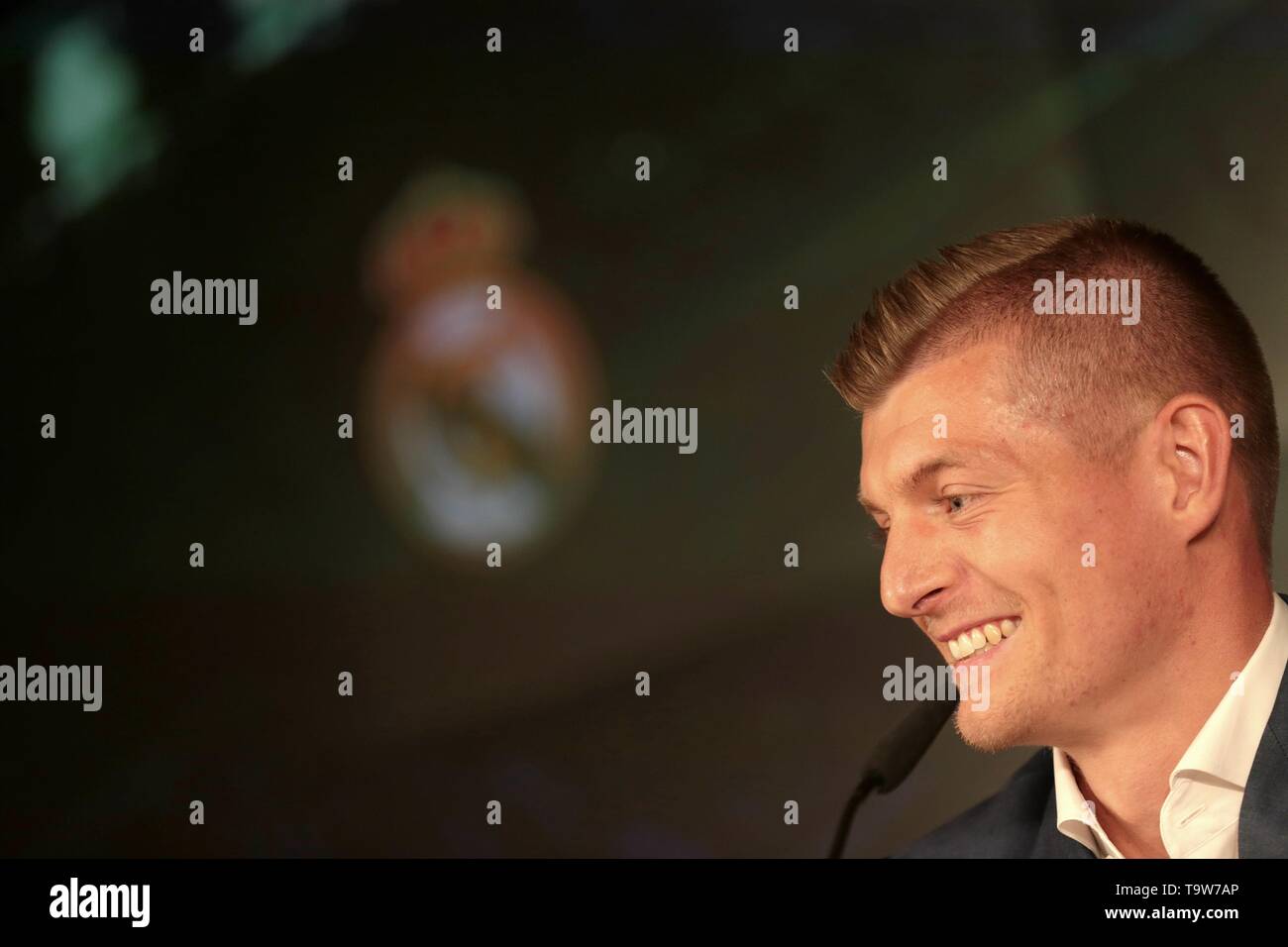 Madrid, Spain. 20th May, 2019. Madrid, Spain; 20/05/2019. Ress conference Real Madrid CF and Toni Kroos have agreed to extend the player's contract, which remains linked to the club until June 30, 2023. And Emilio Butragueño. Santiago Bernabeu stadium. Credit: Juan Carlos Rojas/Picture Alliance | usage worldwide/dpa/Alamy Live News Stock Photo