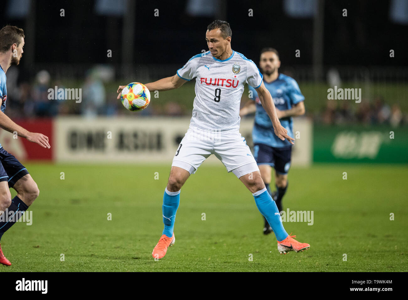 Kawasaki Frontale High Resolution Stock Photography And Images Alamy Kawasaki Frontale High Resolution Stock Photography And Images Alamy
