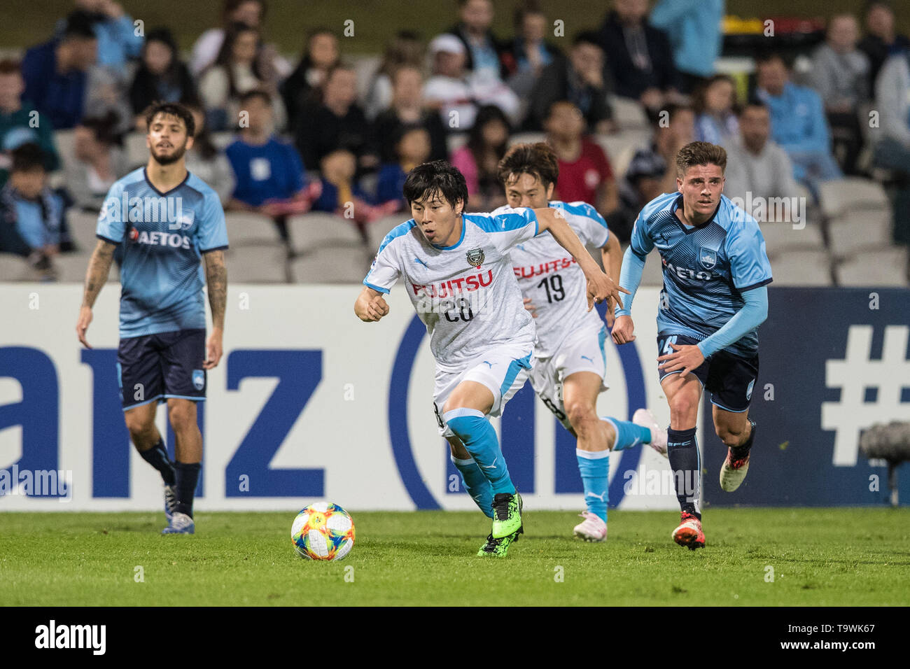 Kawasaki Frontale Player Yasuto Wakizaka Attacking During The Afc Champions League Match Between Sydney Fc And Kawasaki Frontale At Jubilee Stadium Kogarah Australia On 21 May 19 Photo By Peter Dovgan Editorial