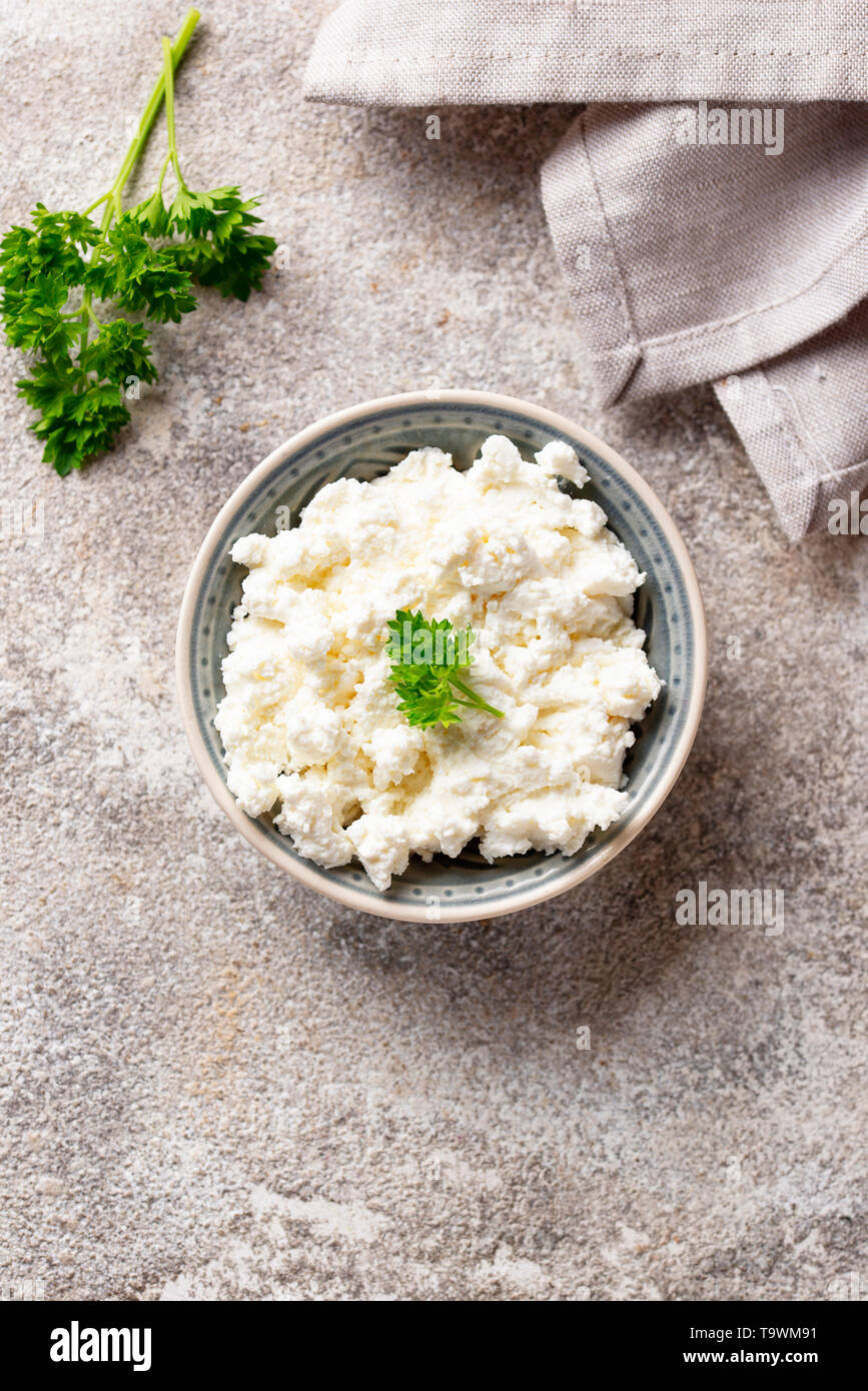 Bowl with homemade cottage cheese Stock Photo - Alamy