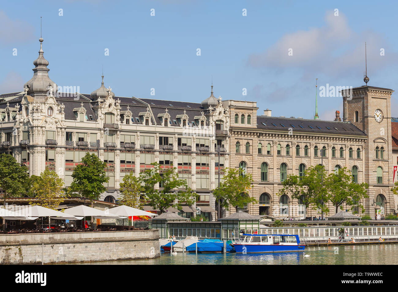 Buildings of the historic part of the city of Zurich along the Limmat ...