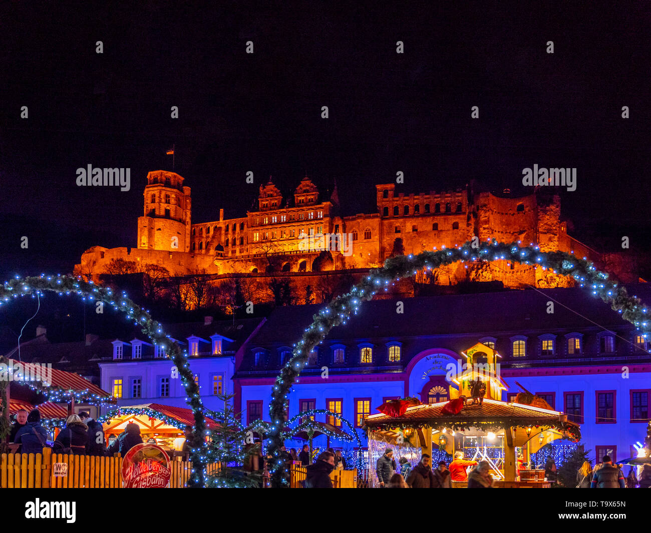 Christmas fair on the Karl's place in the Old Town of Heidelberg, with castle Heidelberg, Heidelberg, Baden-Wurttemberg, Germany, Europe, Weihnachtsma Stock Photo