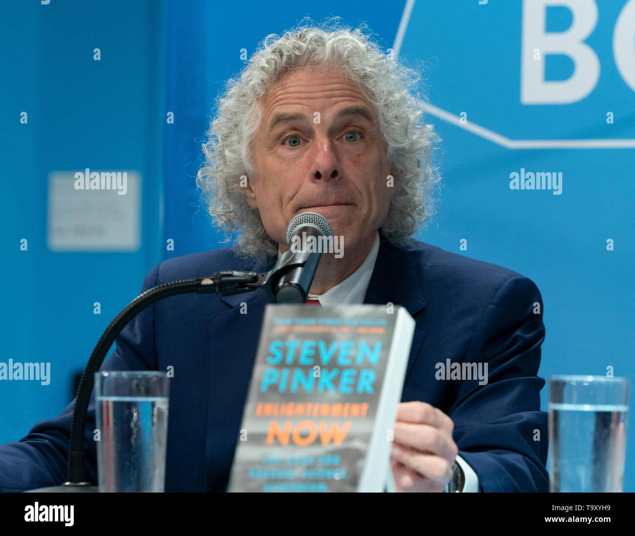 Steven pinker enlightenment now hi-res stock photography and images - Alamy