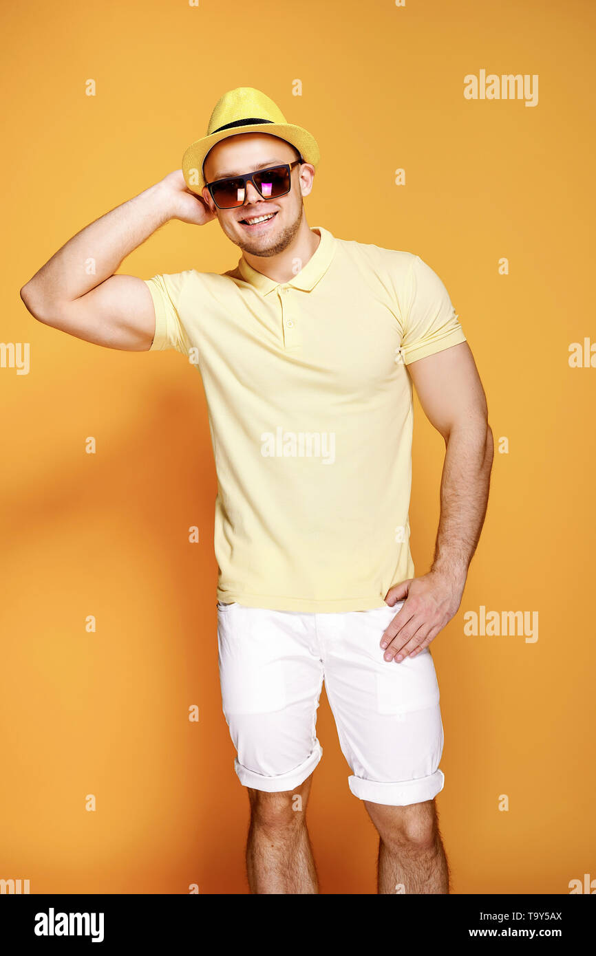 outfit with yellow shirt