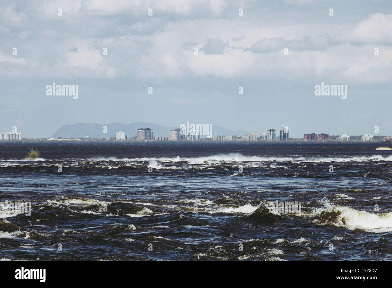 Saint laurent montreal hi-res stock photography and images - Alamy