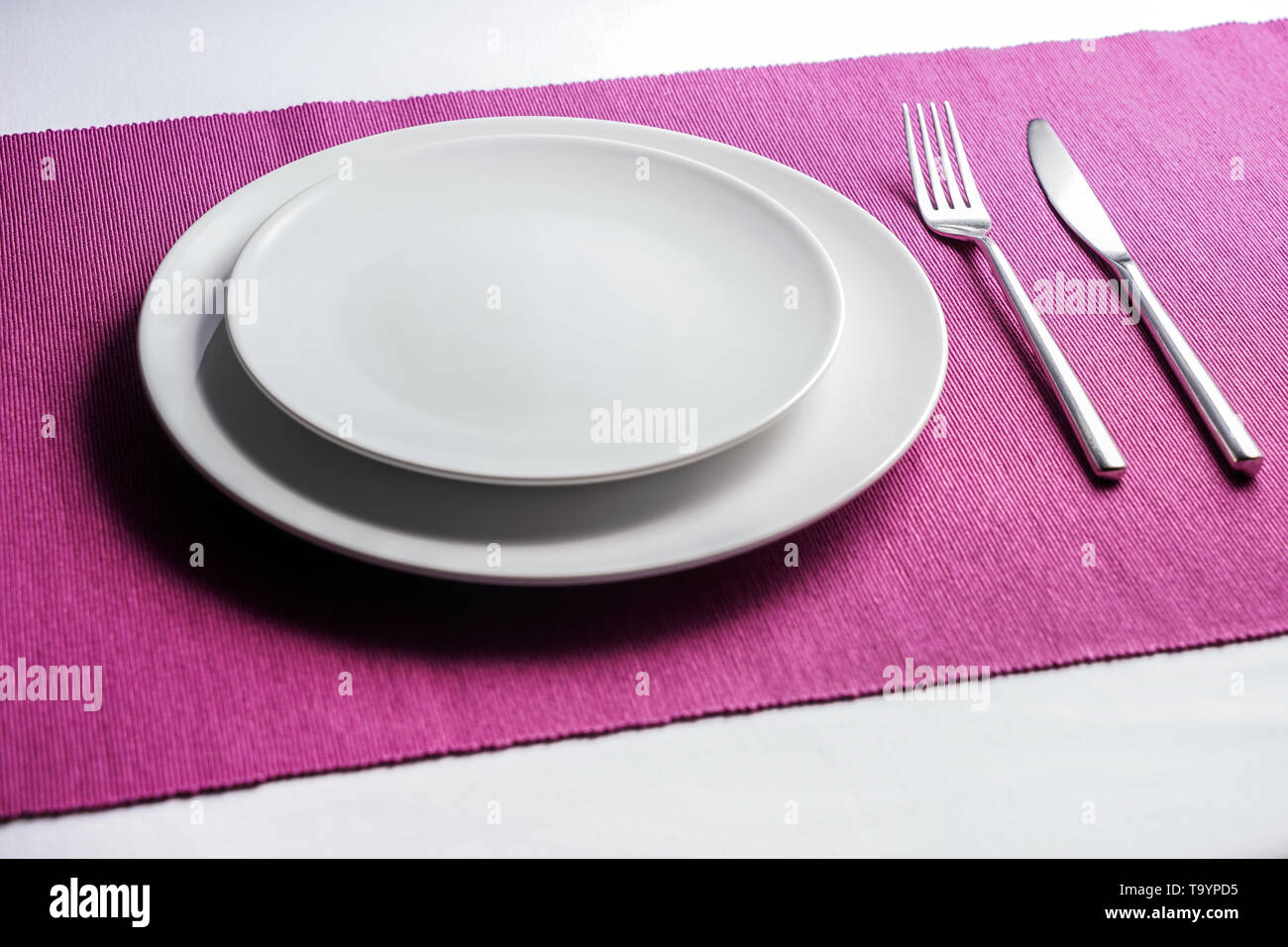 Simple table setting Stock Photo - Alamy