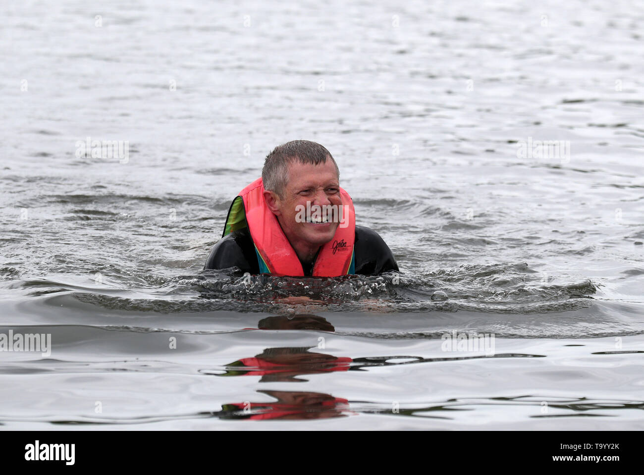 Scottish Liberal Democrat leader Willie Rennie water-skiing at Water Ski and Wakeboard Scotland in Dunfermline as he campaigns for the European elections. Stock Photo