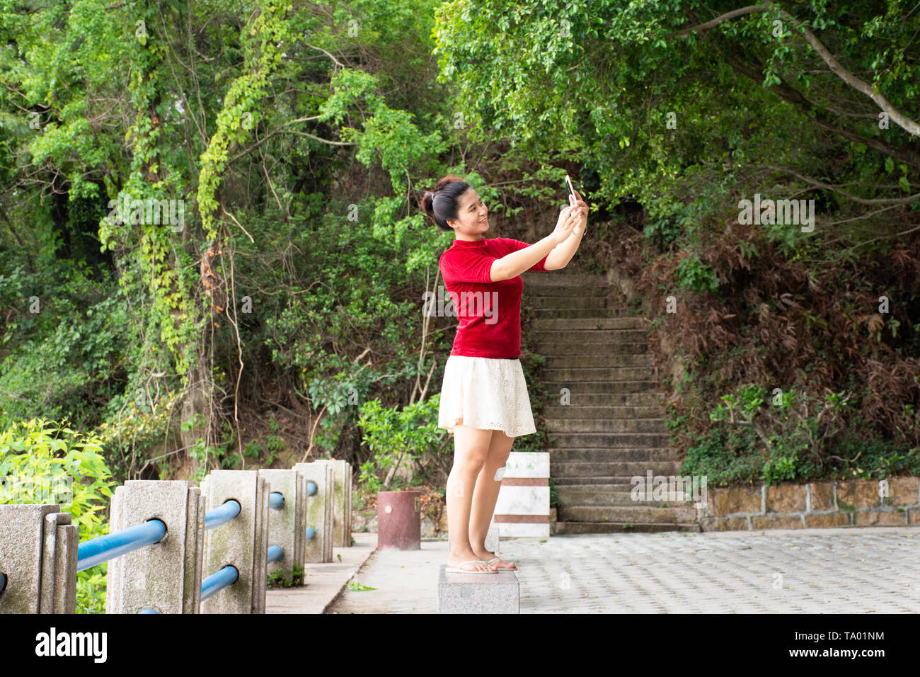 China town pretty chinese lady hi-res stock photography and images - Alamy