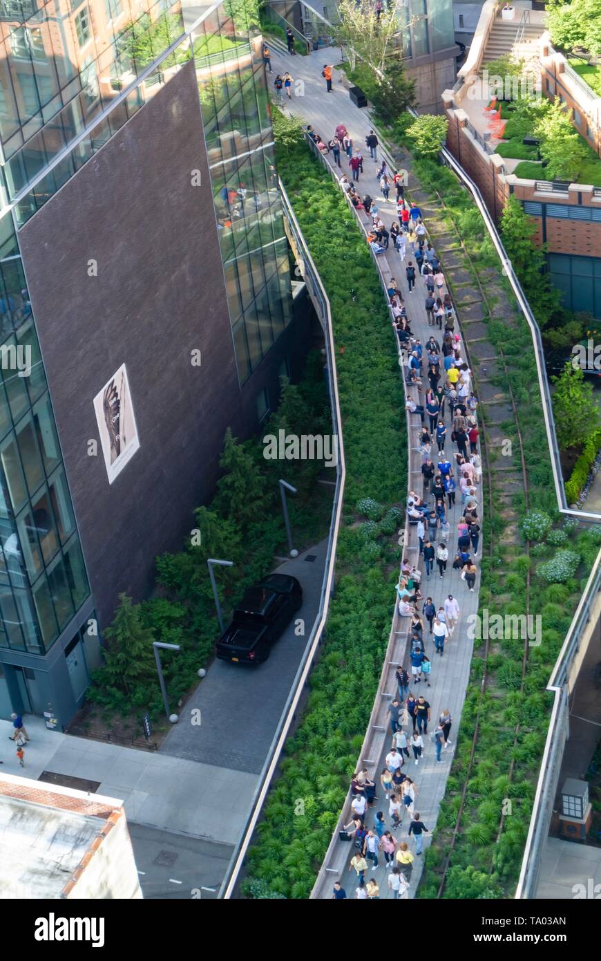 The high line, urban park redeveloped from an abandoned elevated rail line in Chelsea, Manhattan New york city, NY / USA Stock Photo