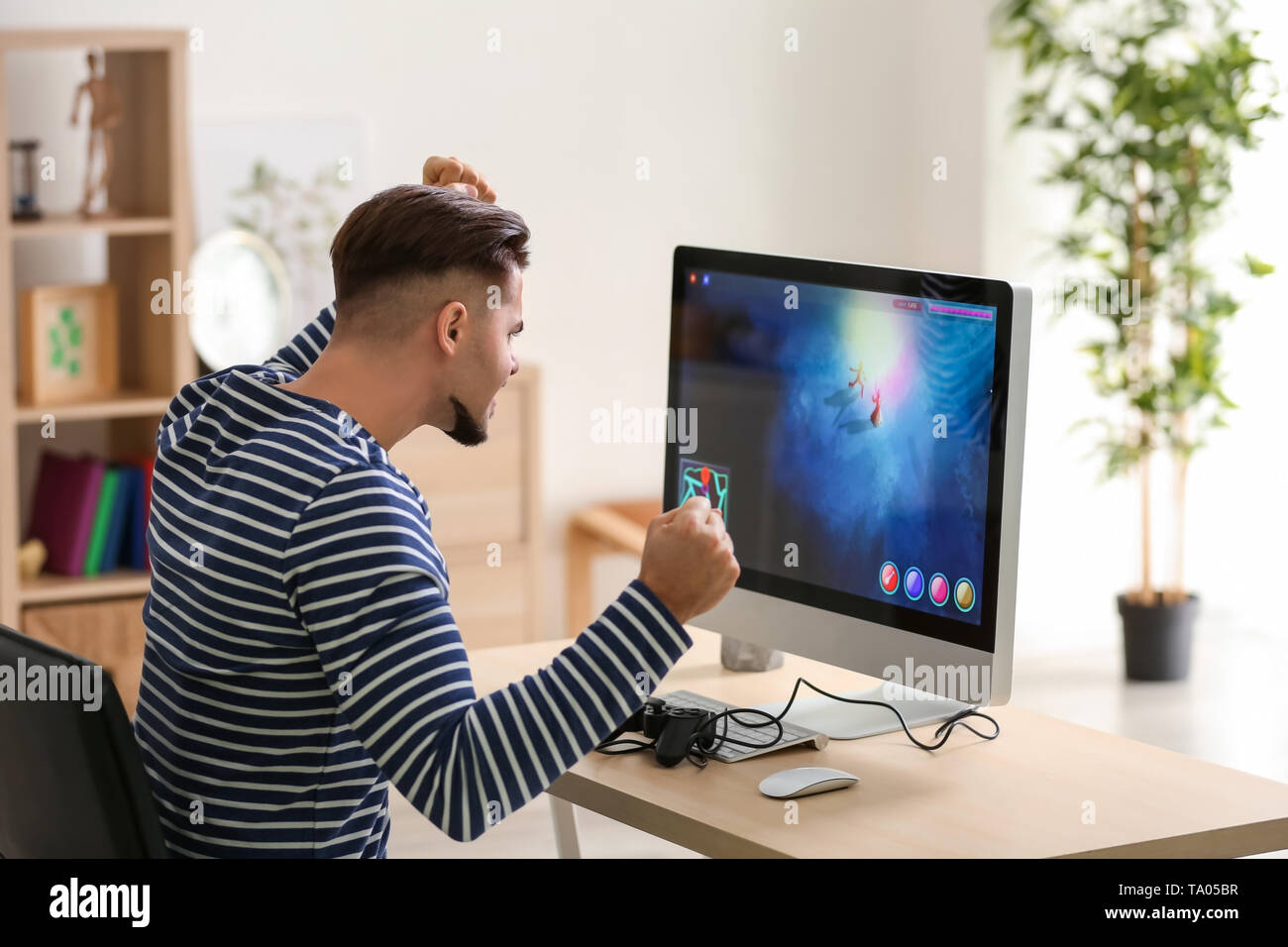 Losing game angry hi-res stock photography and images - Alamy